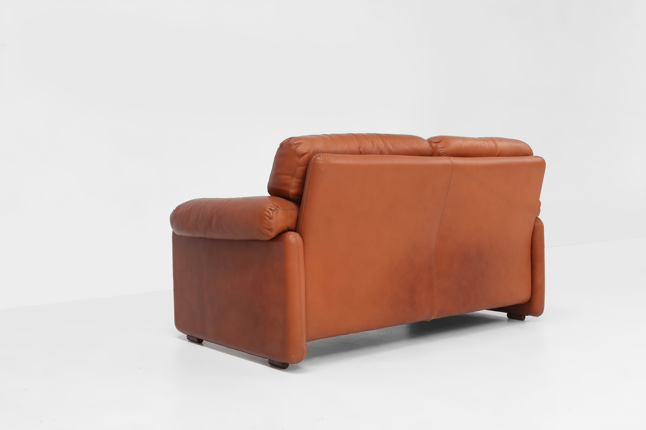 Brown leather 2-seater sofa Coronado by Tobia Scarpa for B&B Italia, Italy ca. 1960thumbnail